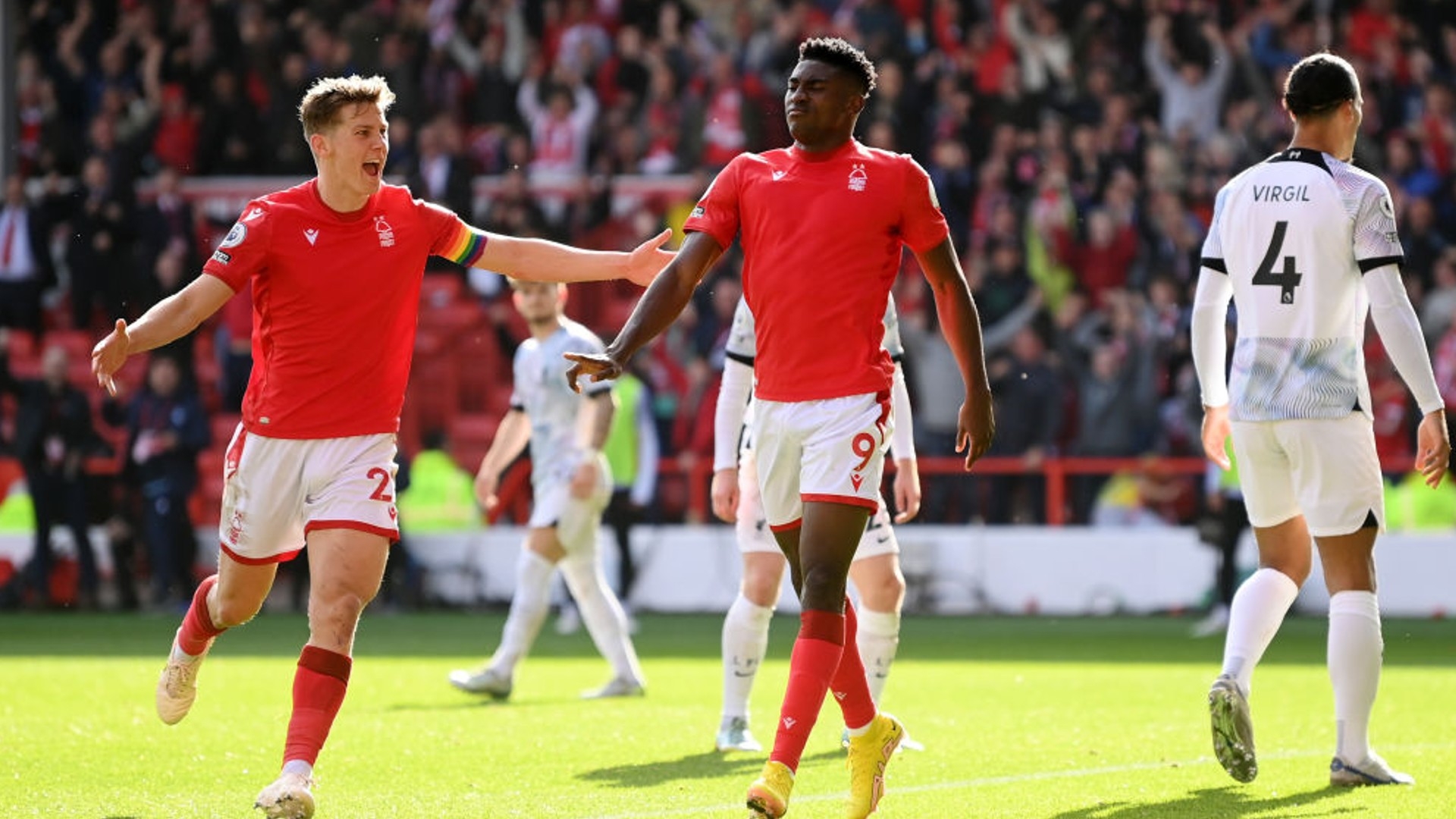 管理層未能 管理層未能